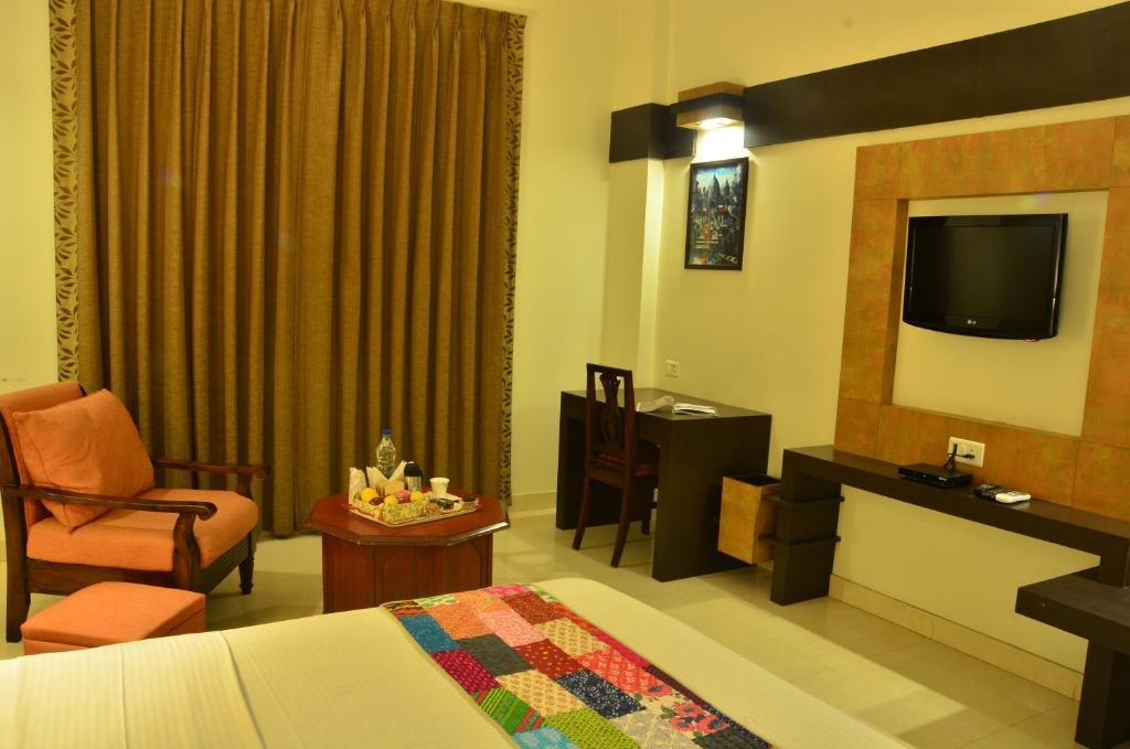 Hotel H R Palace Jaipur Room photo